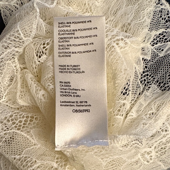 NWOT Anthropologie Cream Lace Blouse - Picture 6 of 6